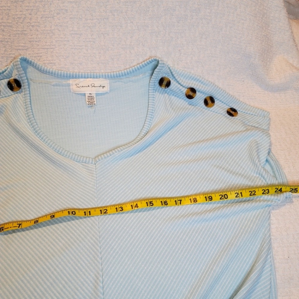 FOR CLOSET CLOSING ONLY - Picture 2 of 3